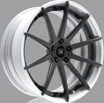 Mukautetut harja ja hopeiset 21 tuuman 2 PC:n vanteet Chevrolet Corvettelle